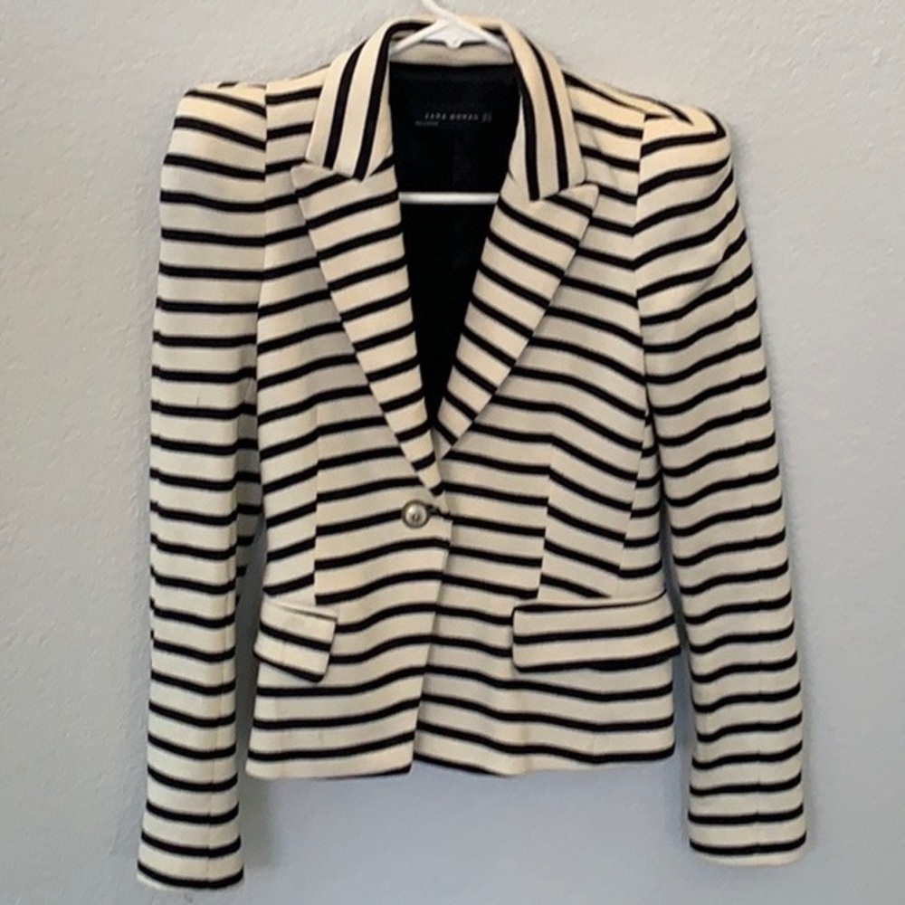 Trendy Zara Blazer